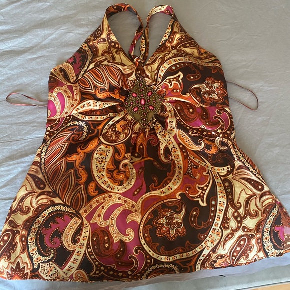 Halter top - Picture 1 of 1
